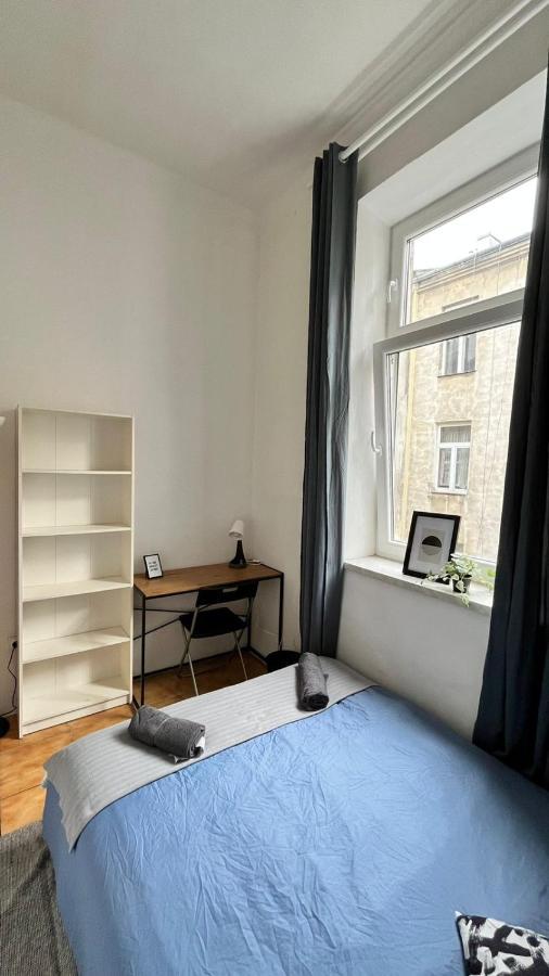 Nice Bedroom Near The Bus And Train Station Krasków Εξωτερικό φωτογραφία