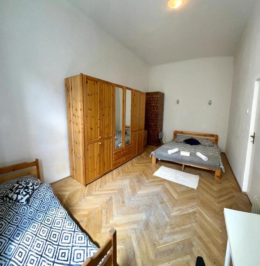 Nice Bedroom Near The Bus And Train Station Krasków Εξωτερικό φωτογραφία