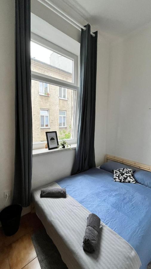 Nice Bedroom Near The Bus And Train Station Krasków Εξωτερικό φωτογραφία
