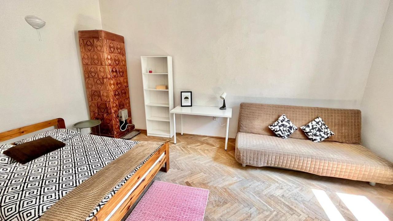Nice Bedroom Near The Bus And Train Station Krasków Εξωτερικό φωτογραφία
